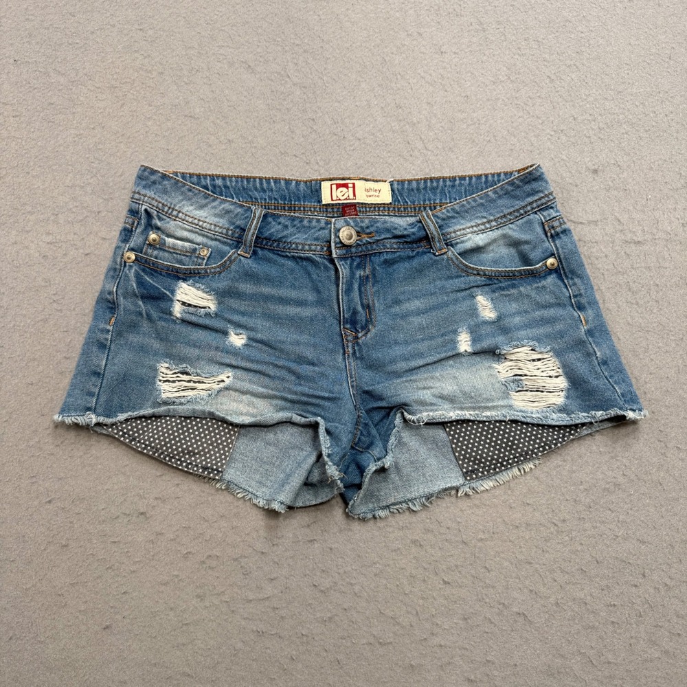 L.E.I. Shorts Women's 11 Blue Denim Ashley Low Rise Distressed Cut Off Summer